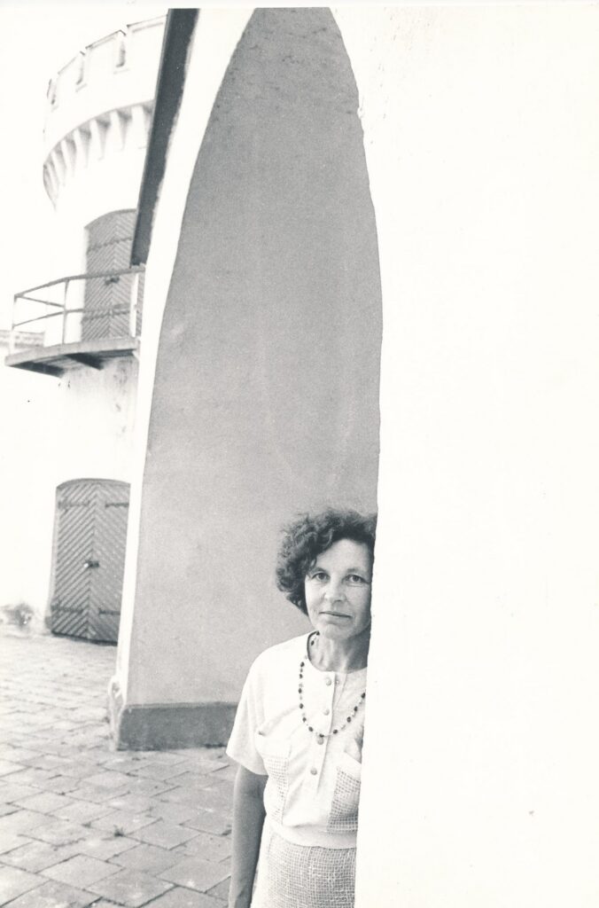 B. Baltrušaitytė Tauragėje. R. Rakausko fotografija. 1987 m.