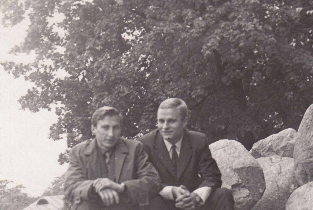 B. Radzevičius ir prozininkas, publicistas S. Kašauskas. Vilnius, 1966 m.