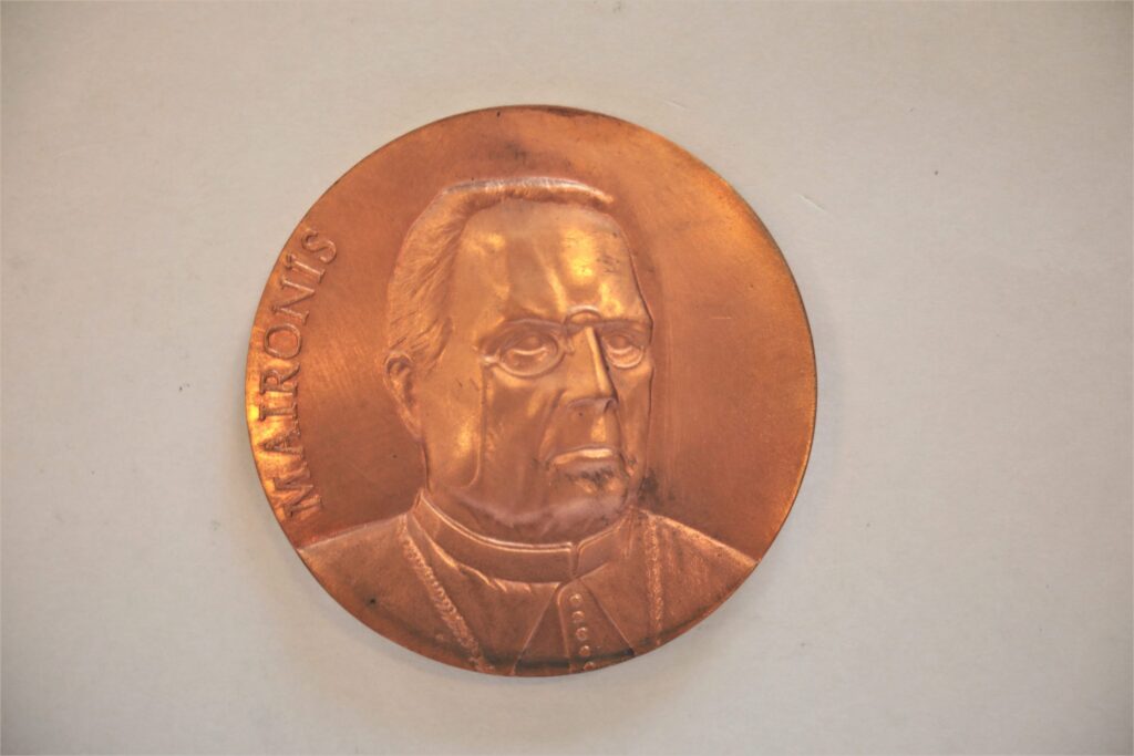 Medalis. Maironis. Metalas. Aversas. Autorius nežinomas