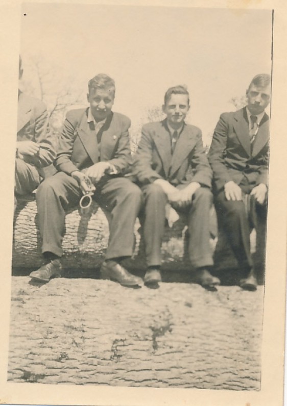 Ekskursijos į Klaipėdą metu. Julius Kaupas – centre. 1934 m.