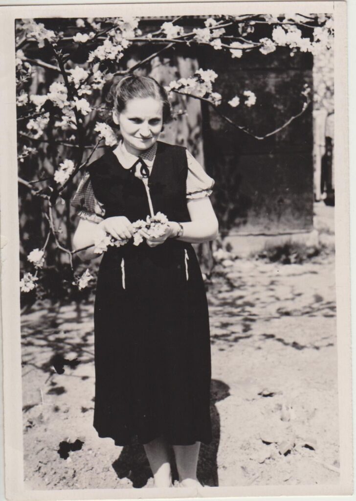 Elena Spurgaitė Jūrėje. Apie 1965 m.
