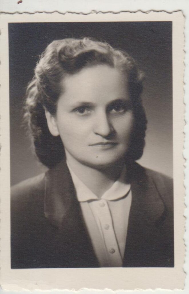 Elena Spurgaitė. Apie 1955 m.