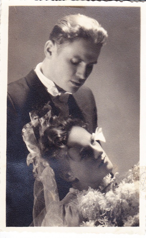 Elena ir Edmundas Arbai vestuvių dieną. Vilnius, 1943 m. lapkričio 16 d.