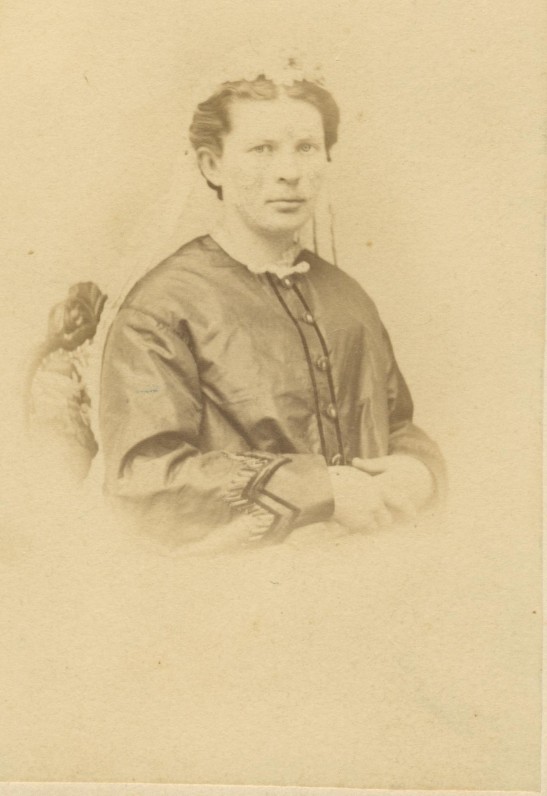 G. Petkevičaitės mama Malvina Chodakauskaitė-Petkevičienė. 1860 m.