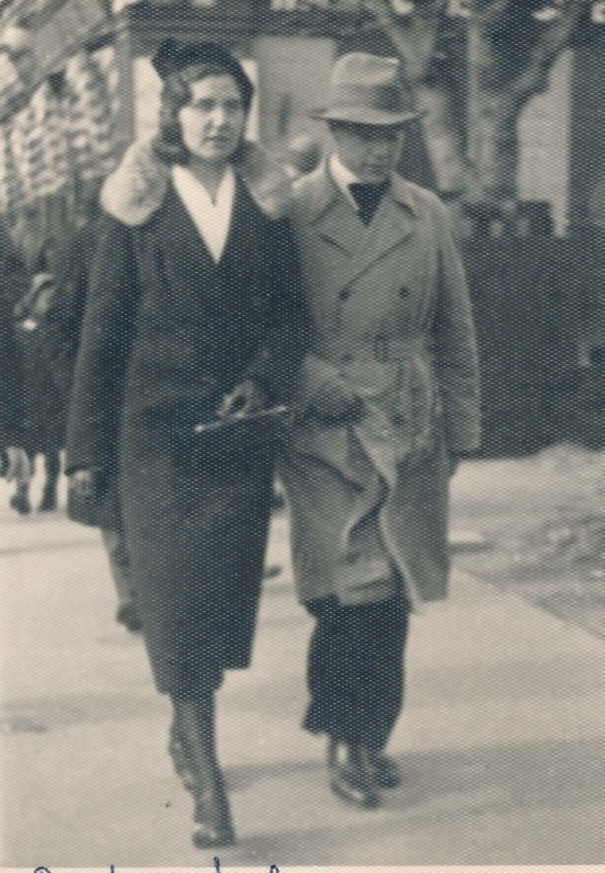Gražina Tulauskaitė ir Benediktas Babrauskas. Kaunas, 1934 m.
