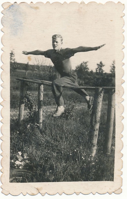 J. Aputis – gimnastas. 1953 m. liepos 9 d.