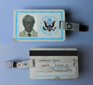 J. Blekaičio „Amerikos balso“ darbuotojo pažymėjimas Nr. 069204, išduotas 1983 08 16