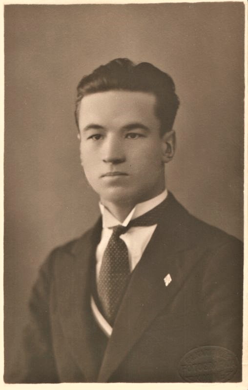 JULIUS BŪTĖNAS (1908–1999)