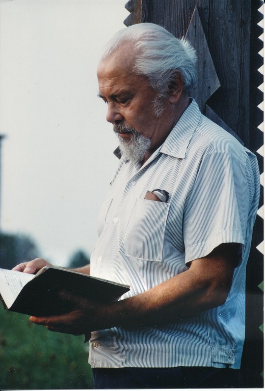 K. Bradūnas
