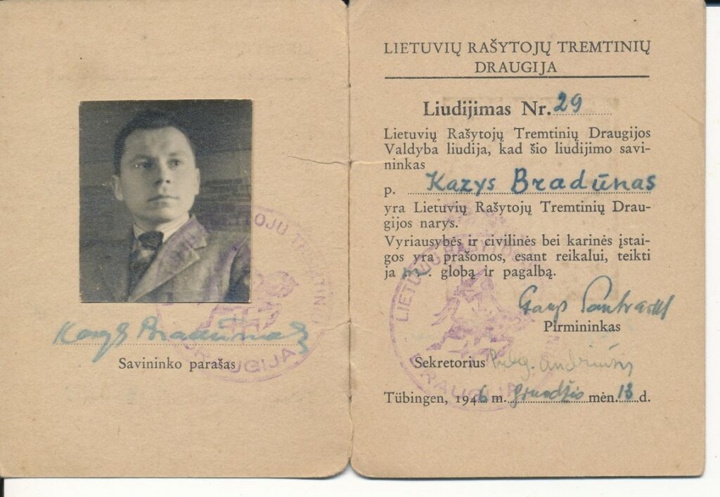 K. Bradūno Lietuvių rašytojų tremtinių draugijos nario liudijimas, išduotas Tiubingene 1946 12 13