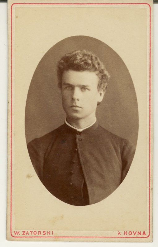 Kauno kunigų seminarijos studentas. Kaunas. Apie 1888 m. V. Zatorskio nuotrauka | Student of Kaunas Seminary of Priests. Kaunas. About 1888. Photo by V. Zatorski