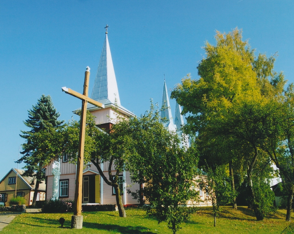 Kunigo A. Tatarės statyta klebonija Sintautuose. A. Tatarė, apkaltintas sukilėlių rėmimu, buvo ištremtas