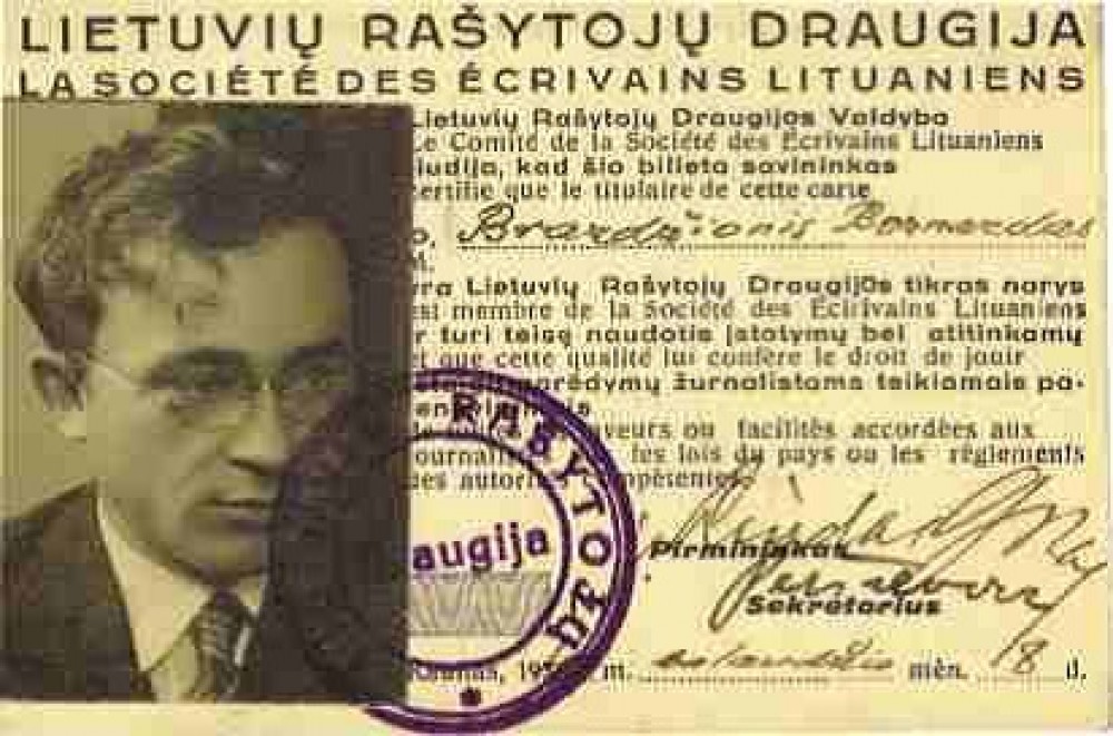 Lietuvių rašytojų draugijos pažymėjimas, išduotas B. Brazdžioniui 1940 m. balandžio 8 d. Kaune