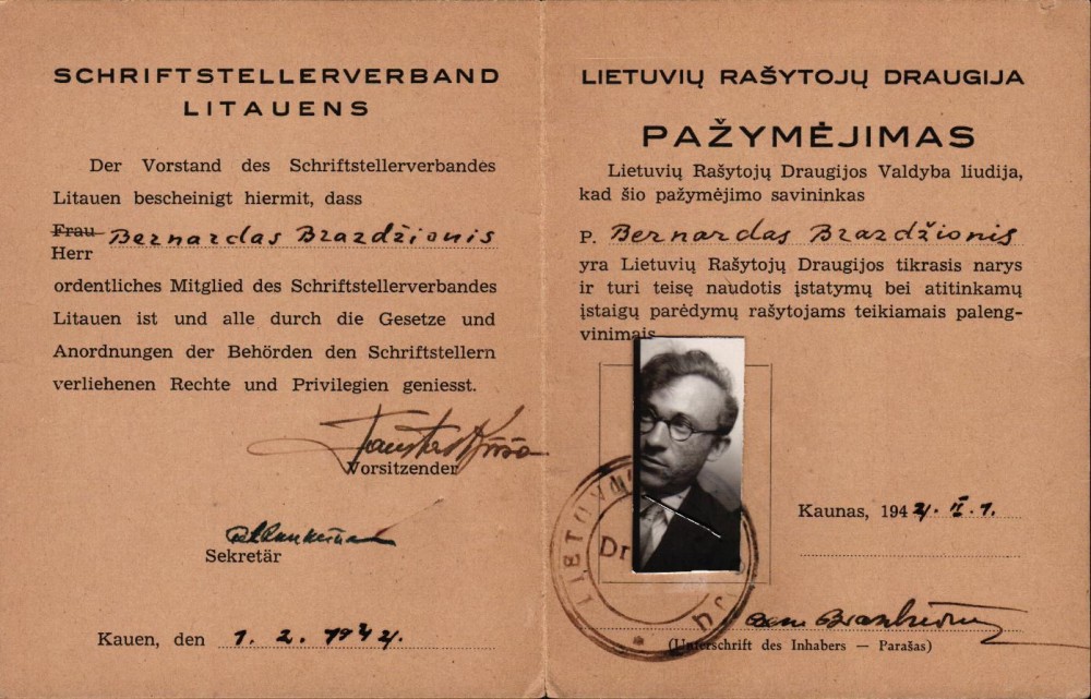 Lietuvių rašytojų draugijos pažymėjimas, išduotas B. Brazdžioniui 1944 m. vasario 1 d. Kaune