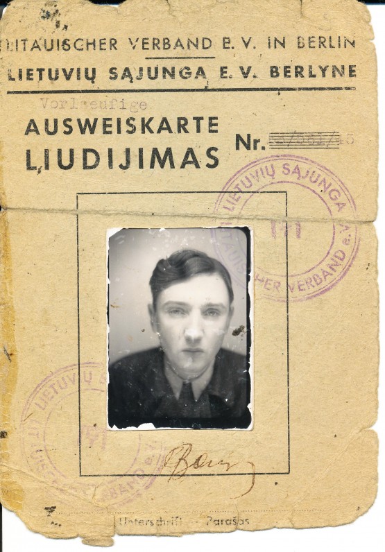 Lietuvių sąjungos Berlyne liudijimas, išduotas A. Baronui. 1945 m.