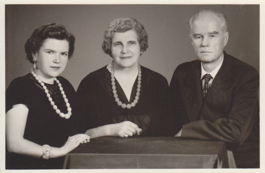 A. Giedrius su šeima JAV. 1961 m. MLLM 60388