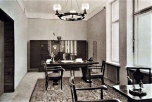 Rūmų pirmininko darbo kabinetas, 1938 m. Nuotraukos šaltinis: Prekybos, pramonės ir amatų rūmai: albumas, Kaunas, 1938 m.