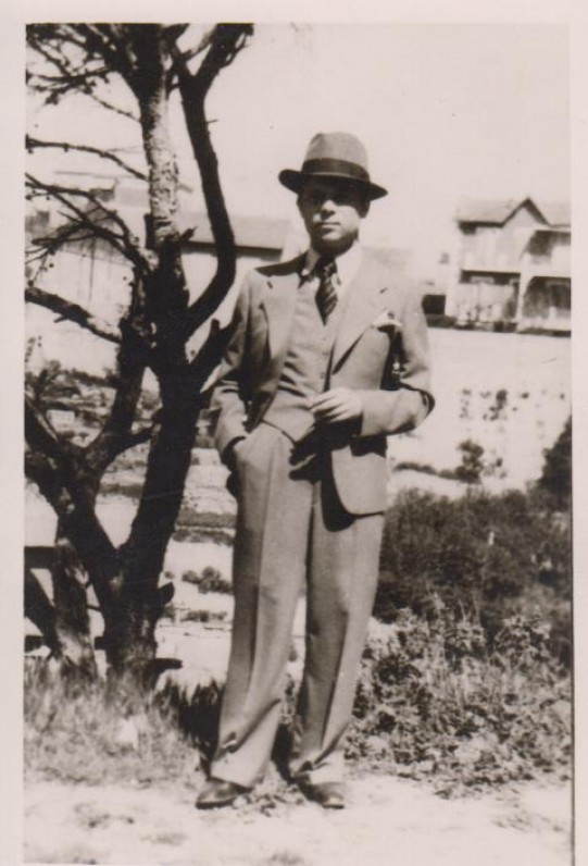 P. Cvirka 1937 m. Marselyje