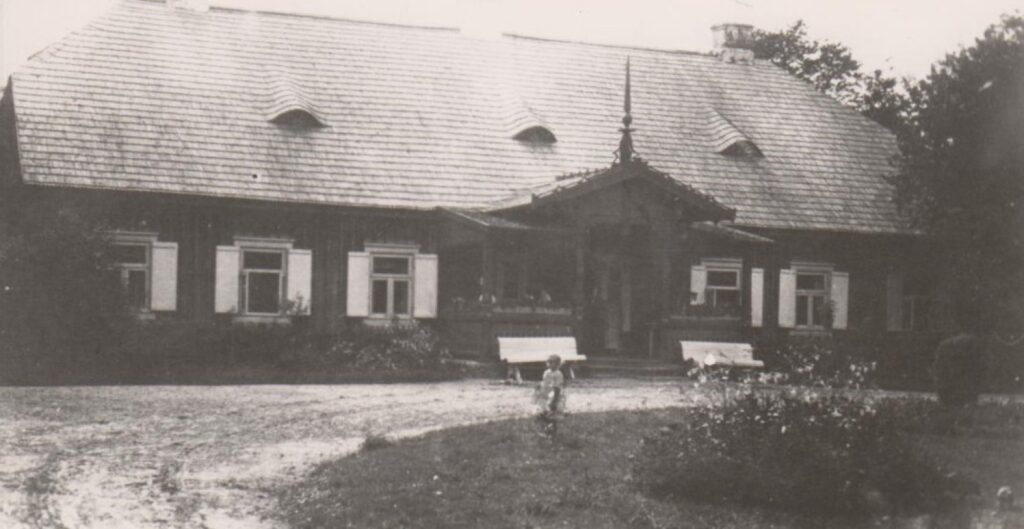 Pavirvytės dvaras. J. Paulavičiūtės tėviškė