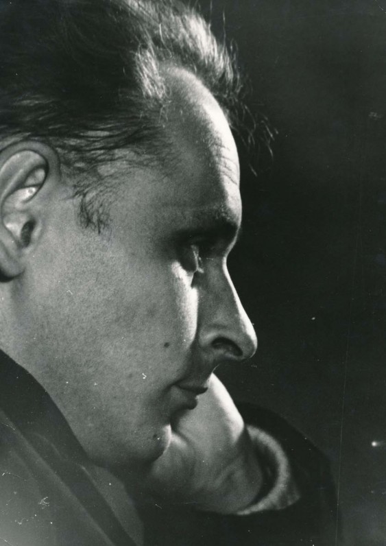 Poetas apie 1970 m. A. Baryso fotografija
