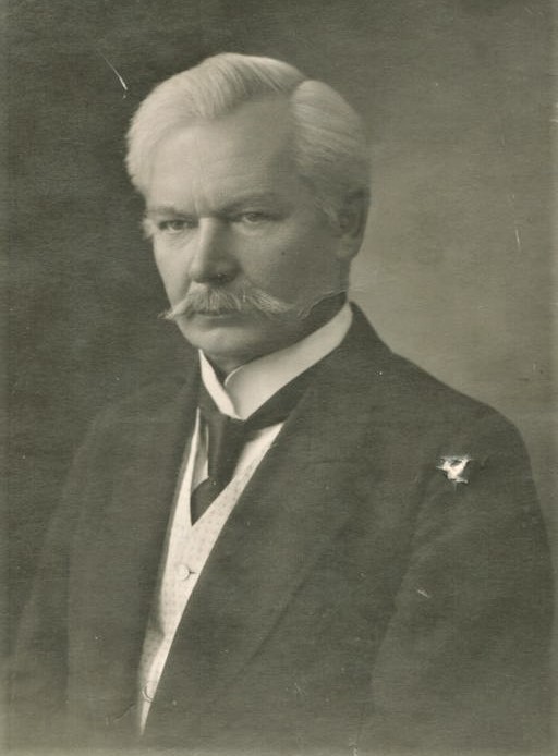 PRANAS MAŠIOTAS