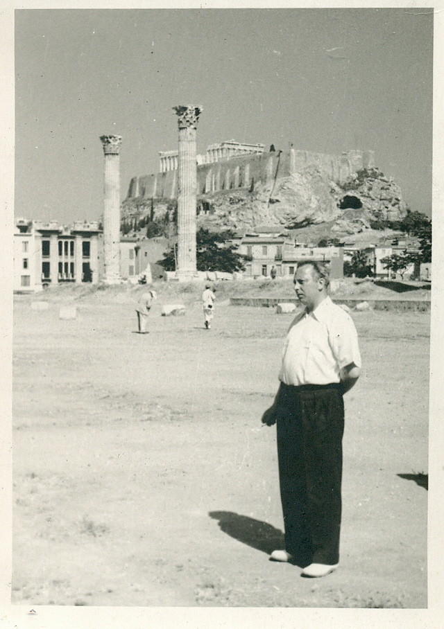 V. Mozūriūnas kelionės laivu aplink Europą metu. Atėnai, 1956 m. – RMM ĮK 6631