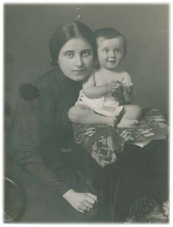 DANUTĖ ČIURLIONYTĖ-ZUBOVIENĖ