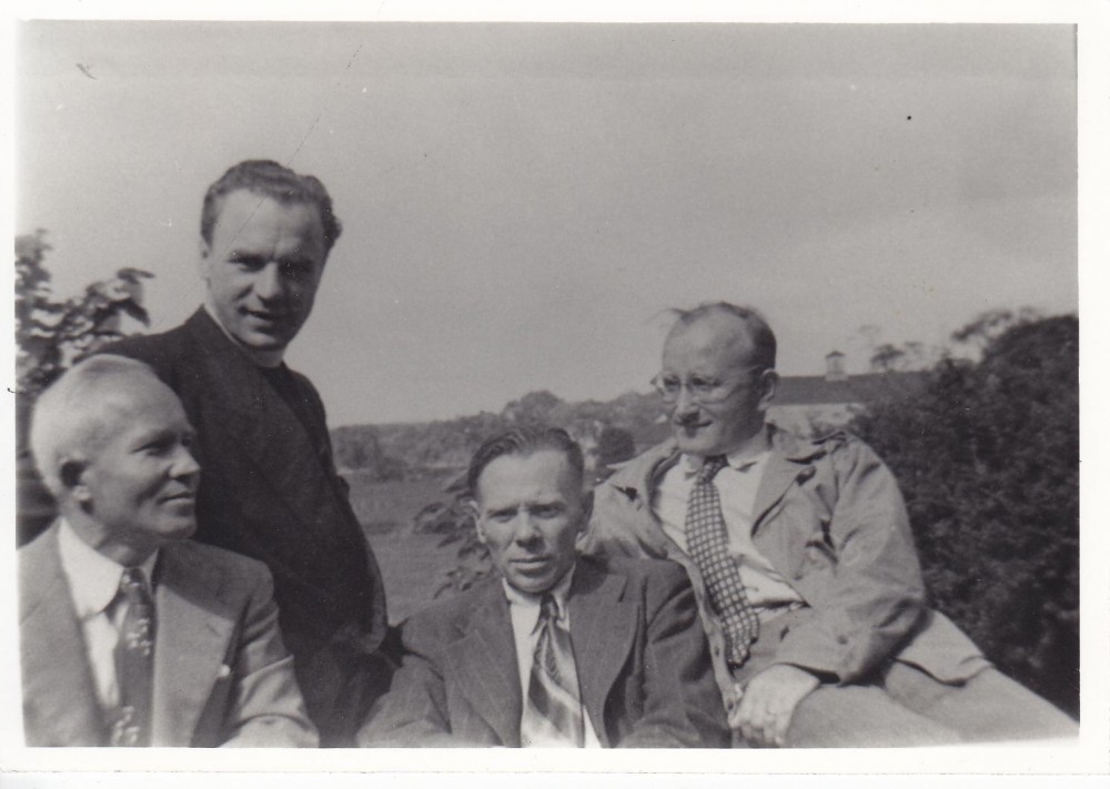 Su bičiuliais Putname. 1951 m. A. Kučas, kun. S. Yla, J. Aistis, A. Vaičiulaitis