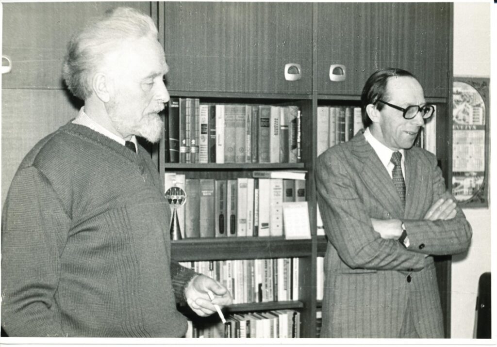 Su literatūrologu Vytautu Kubiliumi. Vilnius. 1982 m. O. Pajedaitės nuotrauka