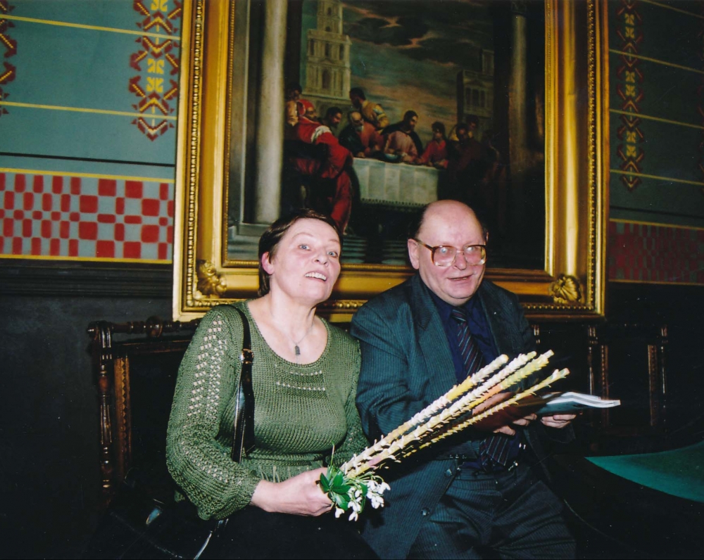 Su žmona Janina po poezijos vakaro Maironio lietuvių literatūros muziejuje. 2004 m. Z. Baltrušio fotografija