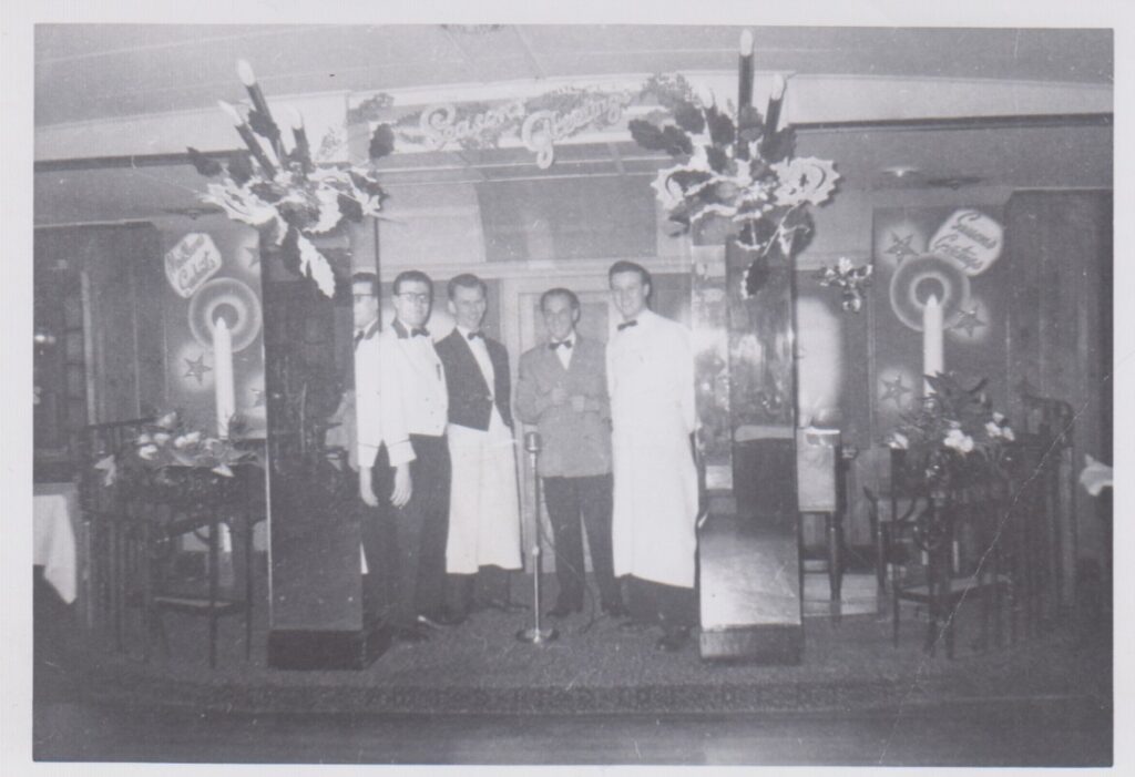 V. A. Jonynas darbo vietoje, viešbutyje „De la Salle“. Montrealis. Apie 1955 m.