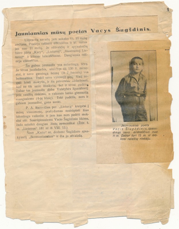 Vaclovo Šiugždinio sąsiuvinis su pirmųjų kūrybinių bandymų iškarpomis. 1926–1927 m., 4