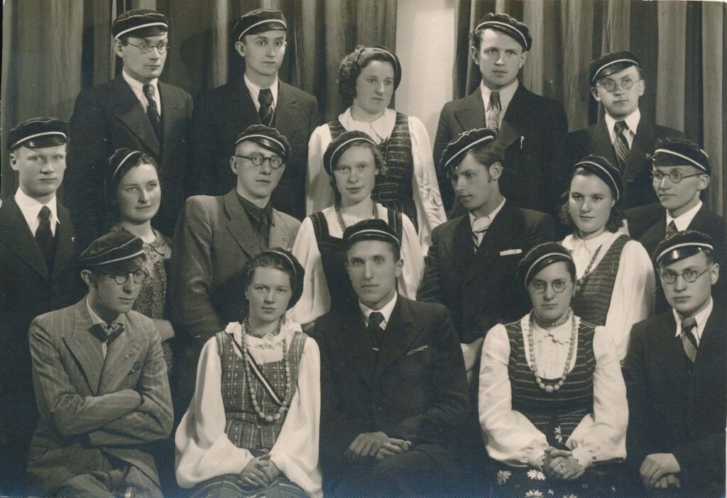 Vytauto Didžiojo universiteto „Šatrijos“ draugijos nariai. Kaunas. 1939 m. gegužės 28 d.