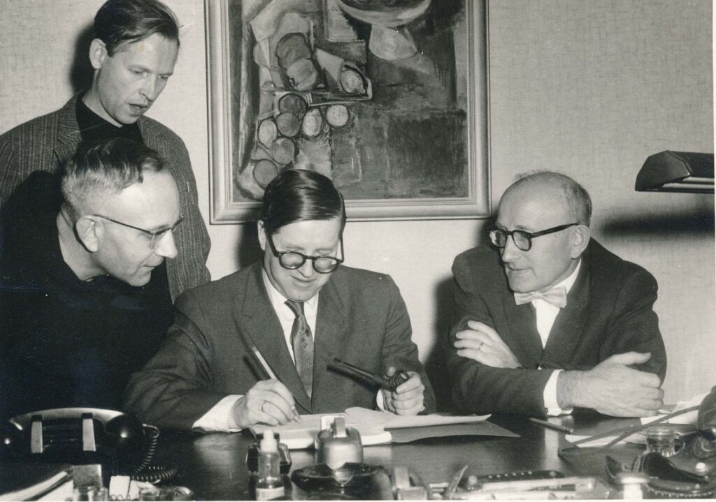 Žurnalo „Aidai“ redakcijos posėdis. Niujorkas. 1962 m. A. Nyka-Niliūnas, L. Andriekus, J. Girnius, A.Vaičiulaitis
