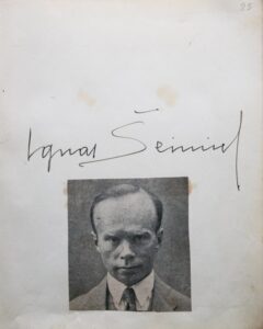 D. SRUOGAITĖS SURINKTŲ AUTOGRAFŲ KNYGELĖ