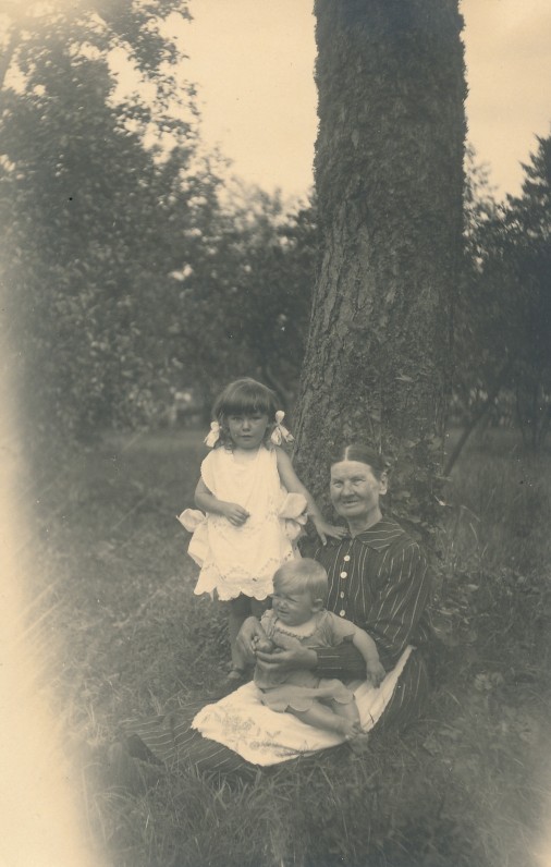 MAIRONIO SESUO TĖVIŠKĖJE