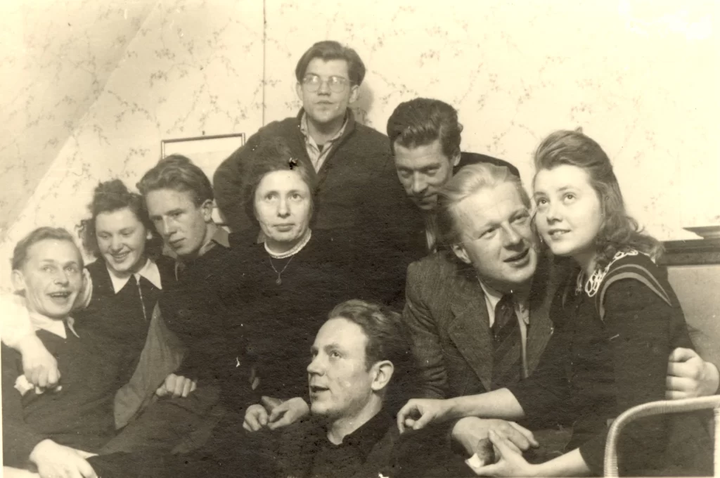 J. Janavičius, M. Mončytė, H. Šalkauskas, M. Nagys ir kt., Vokietija, 1947 m. MLLM 131927 F3